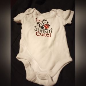 3month-6month onsie never worn
